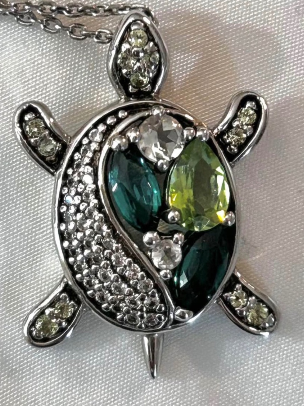 Kay Jewelers SS Turtle Pendant Necklace